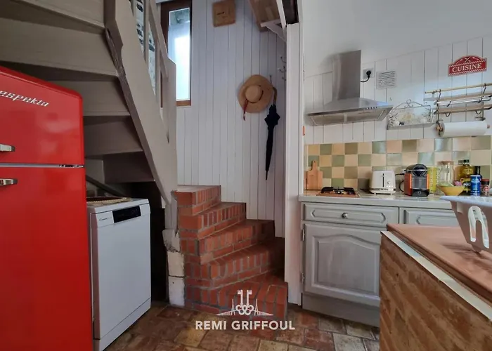 בית נופש La Terrasse De Sacha House With Terrace & Fireplace 4 Guests *