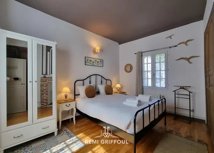 La Terrasse De Sacha House With Terrace & Fireplace 4 Guests בית נופש *